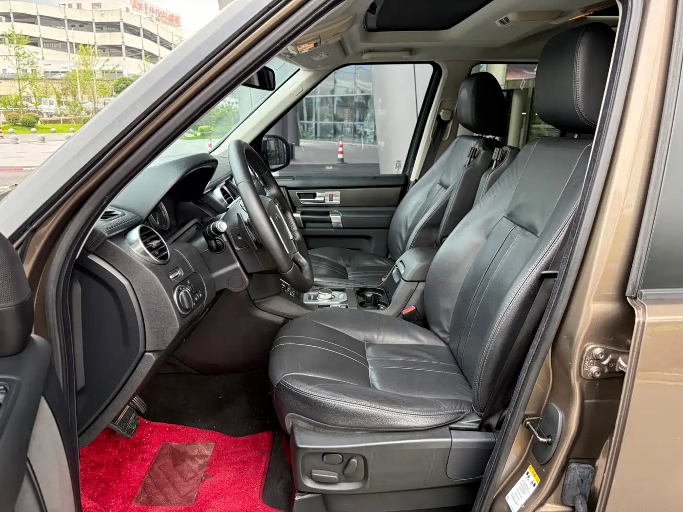 Фото 6 - Land Rover Discovery