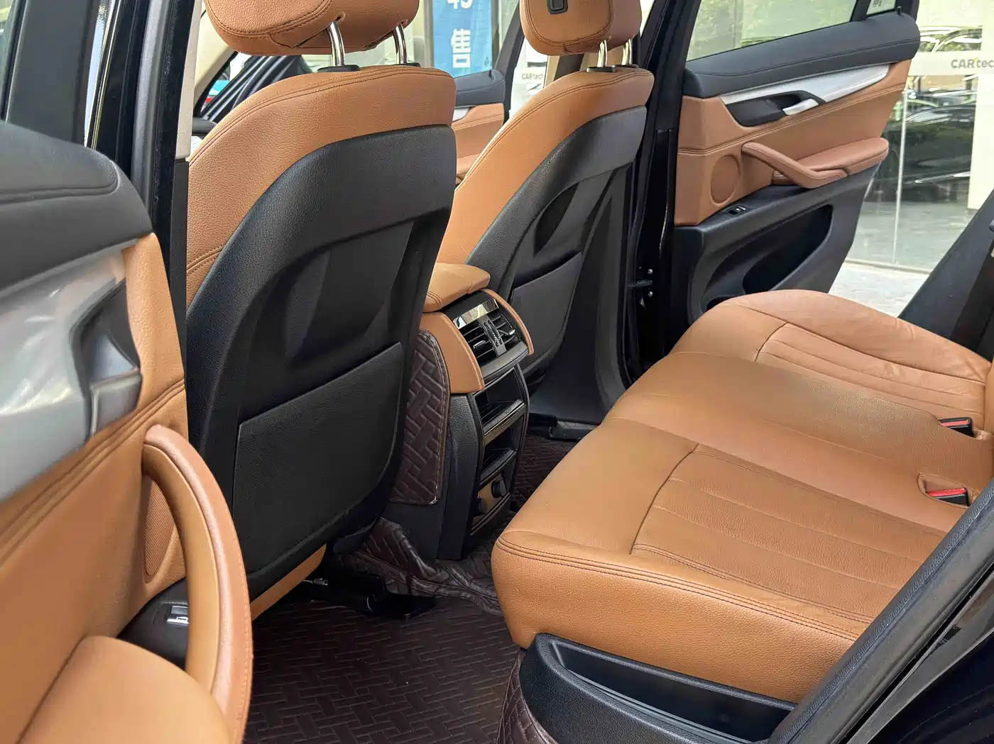 BMW X6 2015 xDrive35i Luxury Model фото 7