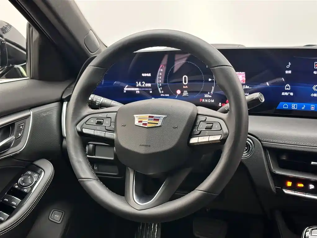 Cadillac CT5 2024 28T Luxury Model Pro фото 12
