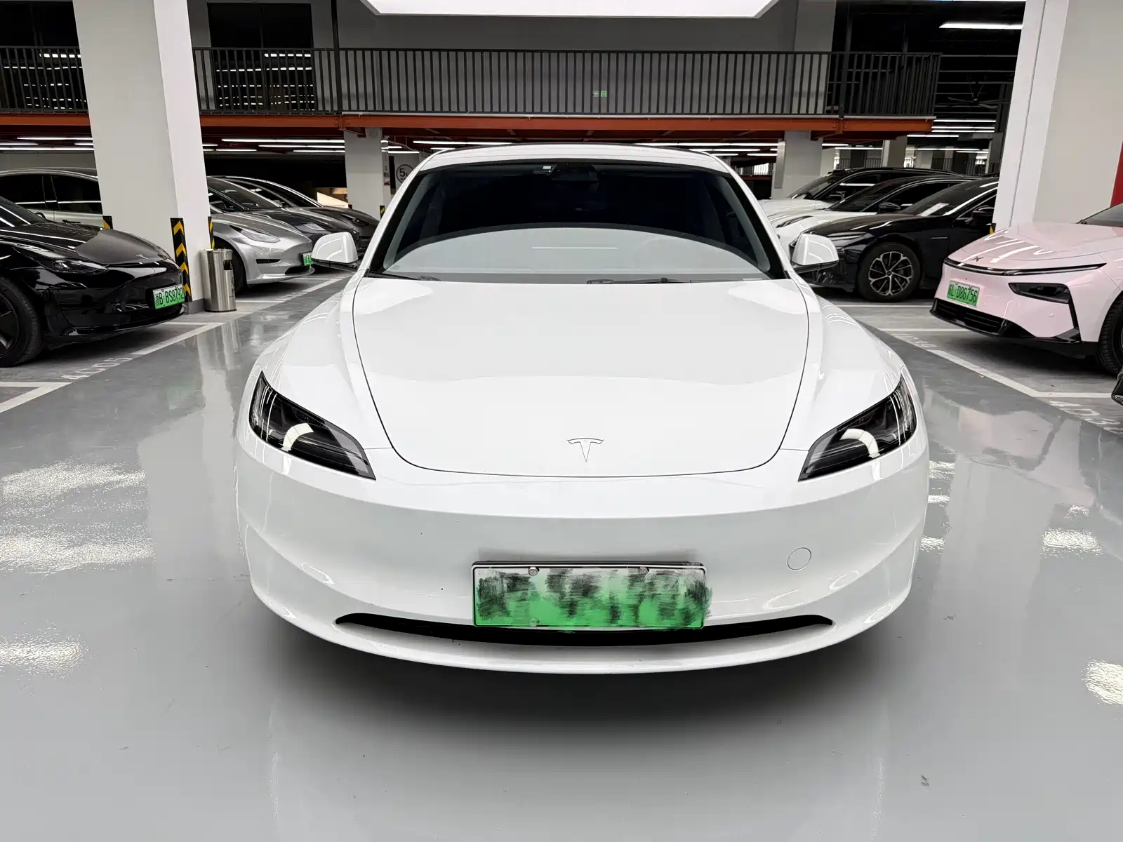 Фото 2 - Tesla Model 3