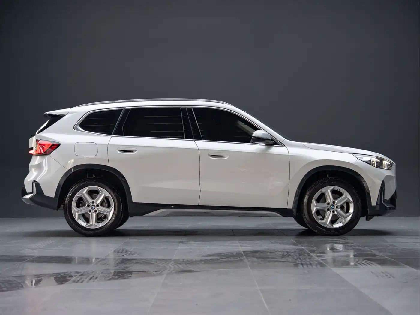 BMW X1 2023 sDrive20Li X Design Package фото 5