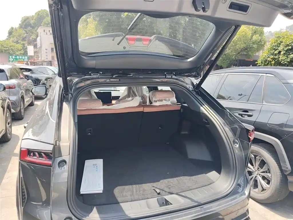 Changan UNI-Z 2026 2025 1.5T Premium