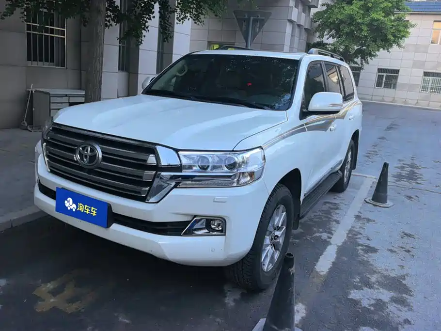 Toyota Land Cruiser 2016 4.6L Automatic VX-R