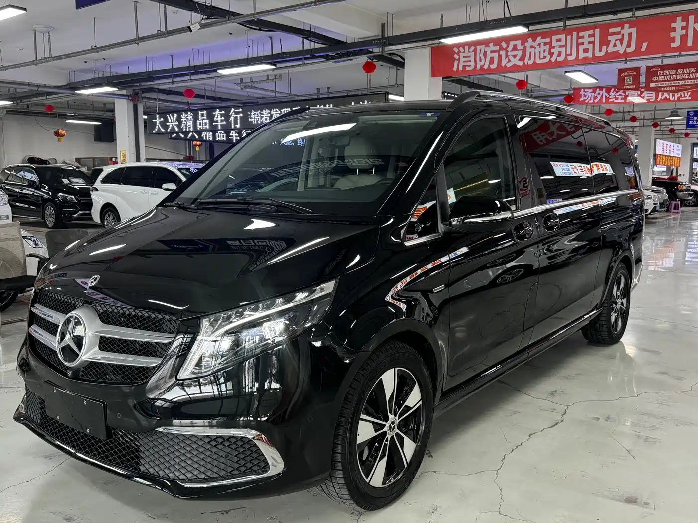 Mercedes-Benz V-Class 2022 V 260 L Long Wheelbase Prestige Edition