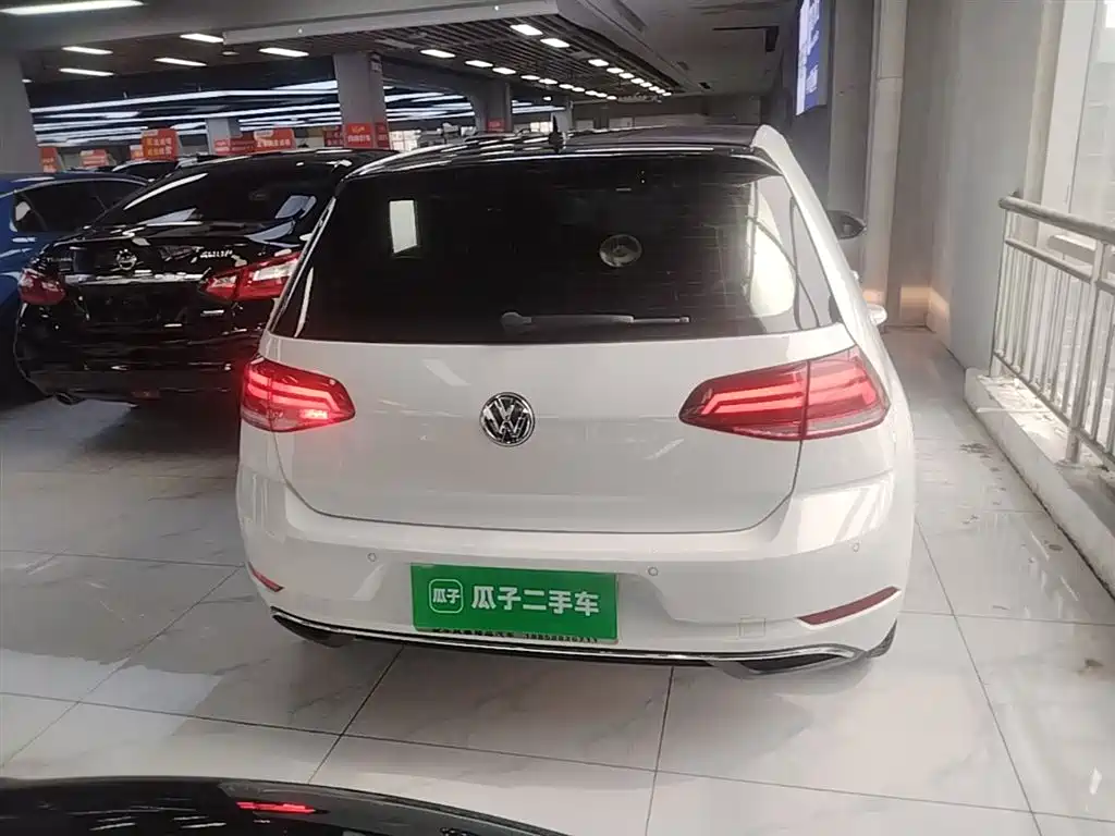 Volkswagen Golf 2020 Beloved Edition 280TSI DSG Comfort фото 6