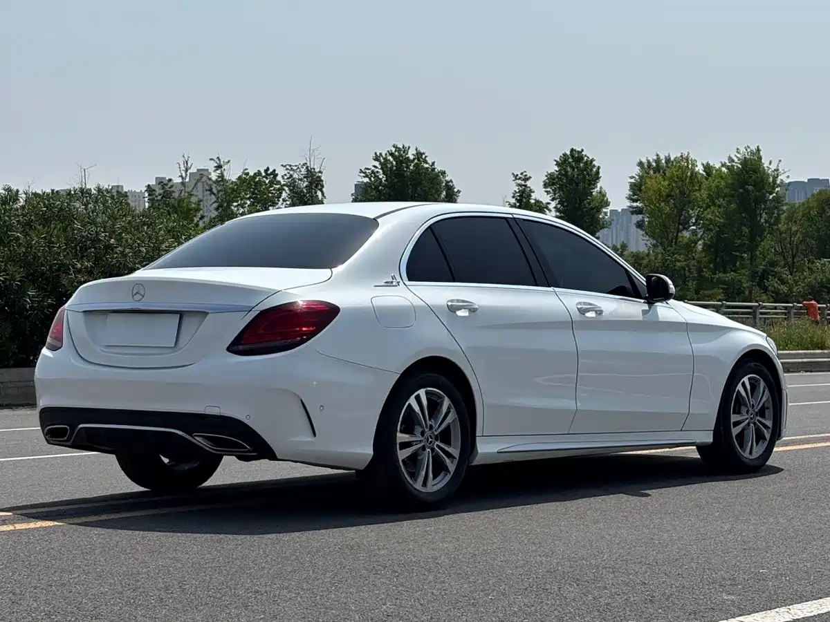 Mercedes-Benz C-Class 2020 C 200 L Fashion Sport фото 17
