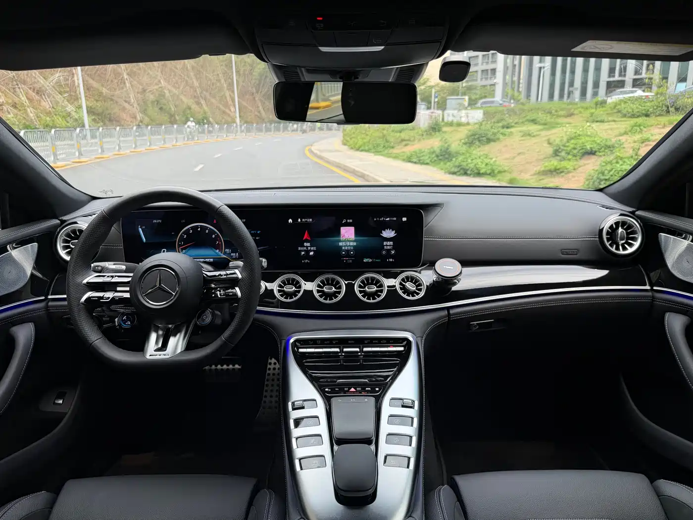 MERCEDES-BENZ AMG GT