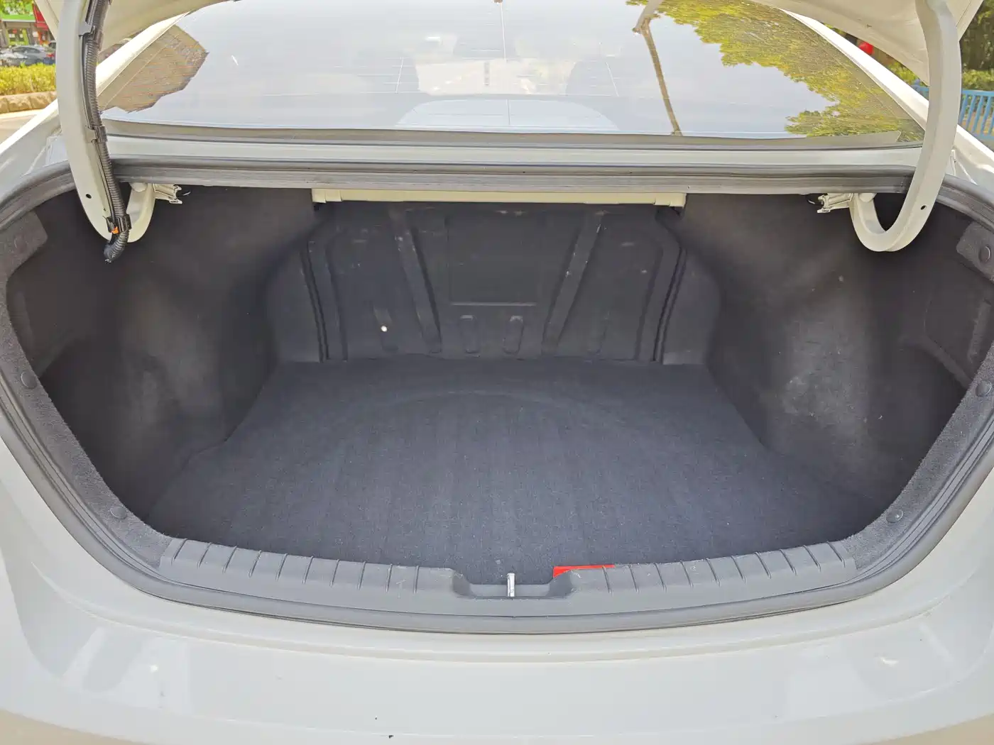Hyundai Elantra 2016 Model 1.6L Automatic Smart Elite фото 13