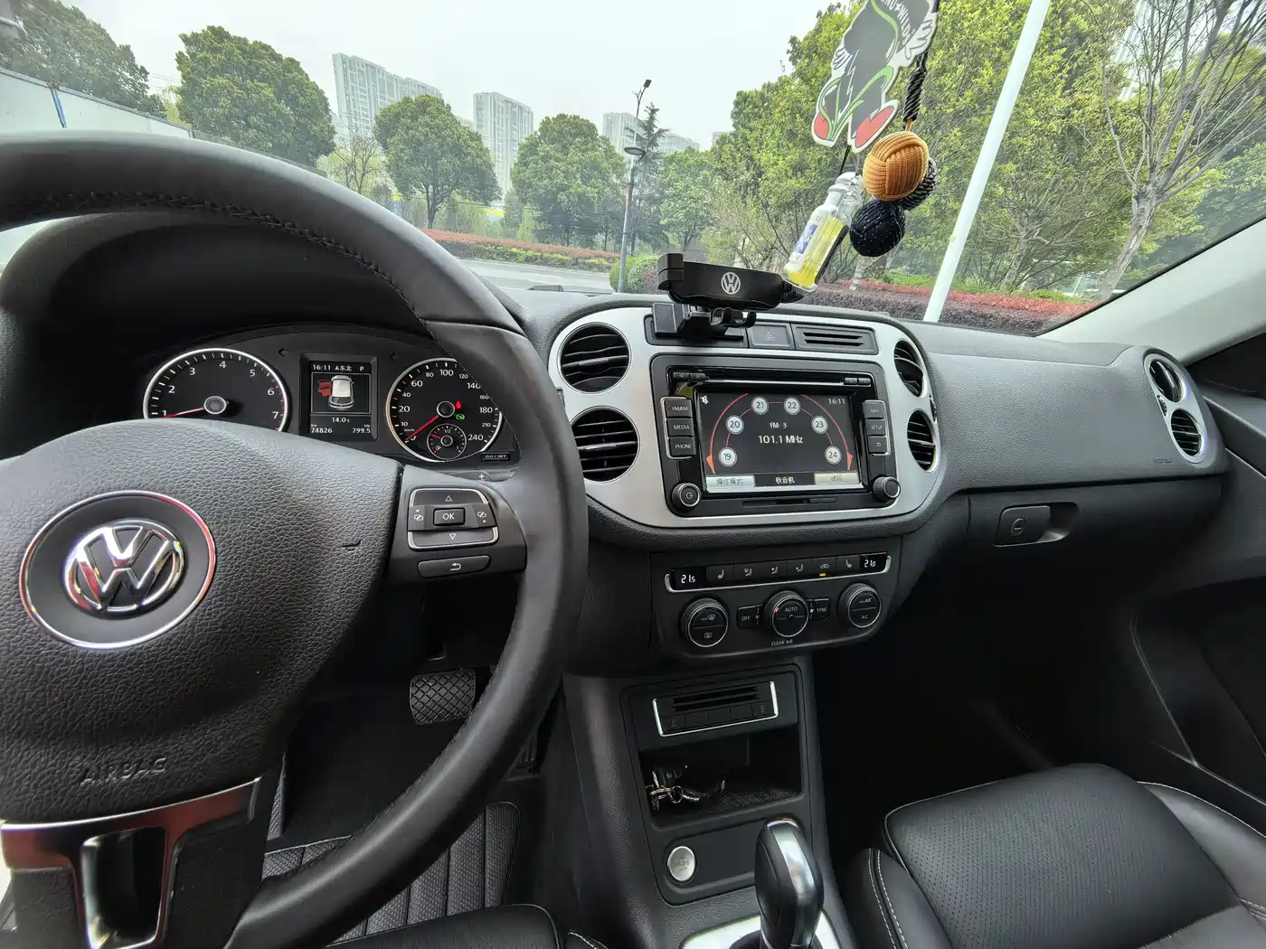 Volkswagen Tiguan 2016 Model 300TSI Automatic 2WD Luxury Edition фото 14