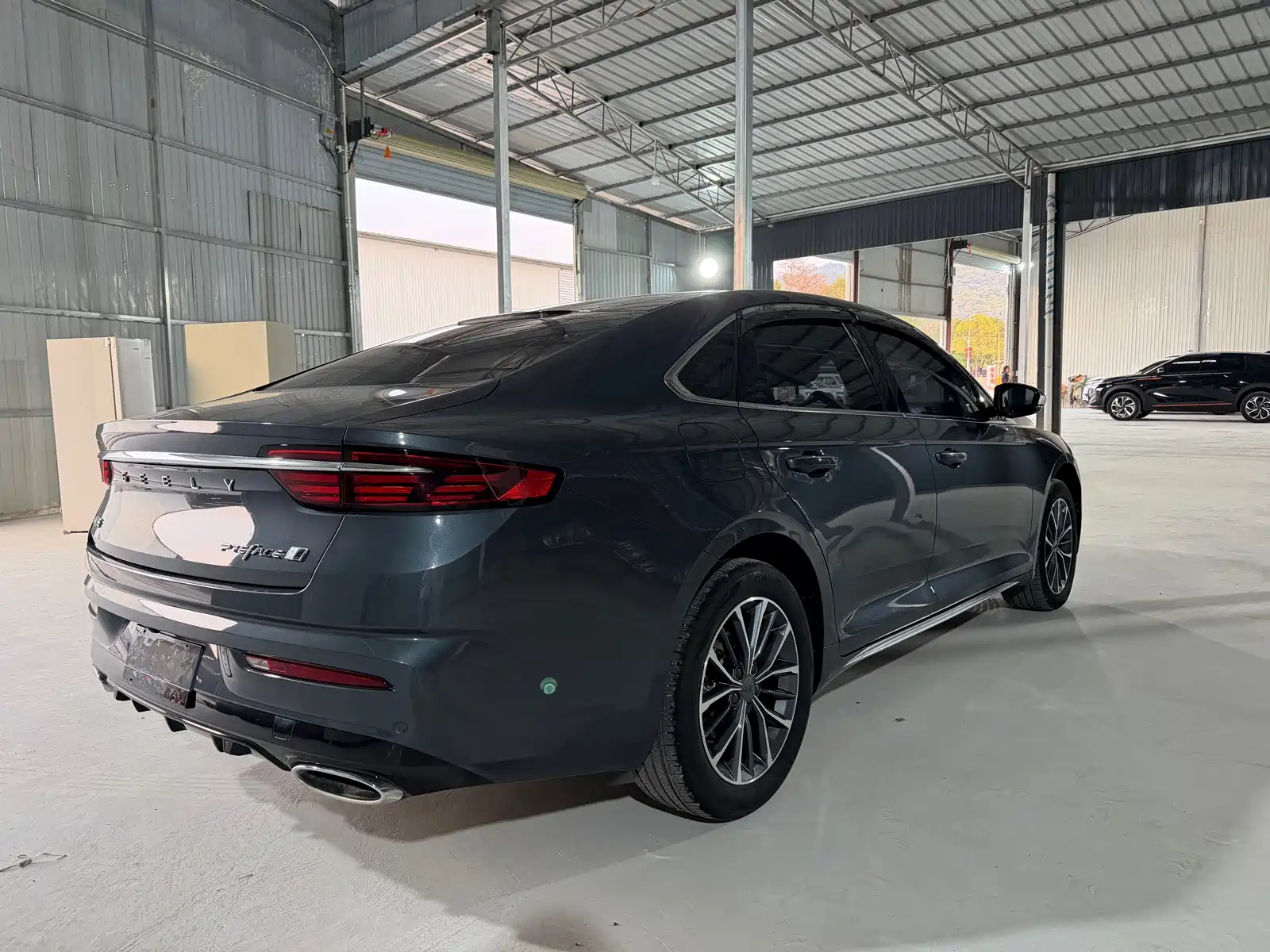Фото 7 - Geely Preface