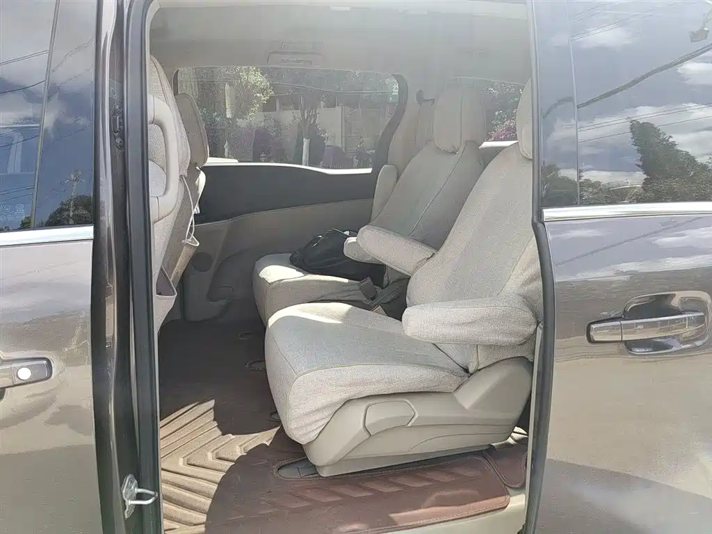 Buick GL8 2017 25S Comfort China V фото 15