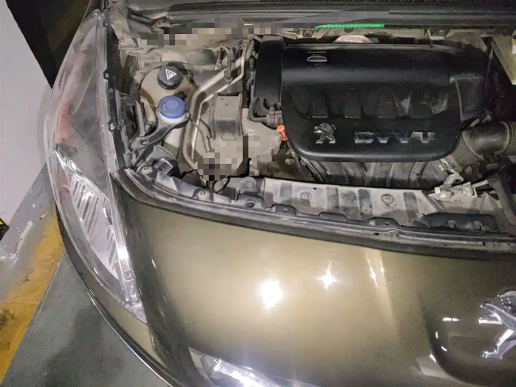 Peugeot 3008 2013 2.0L Automatic Classic Edition фото 21