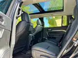 صورة 8 - Jeep Grand Commander