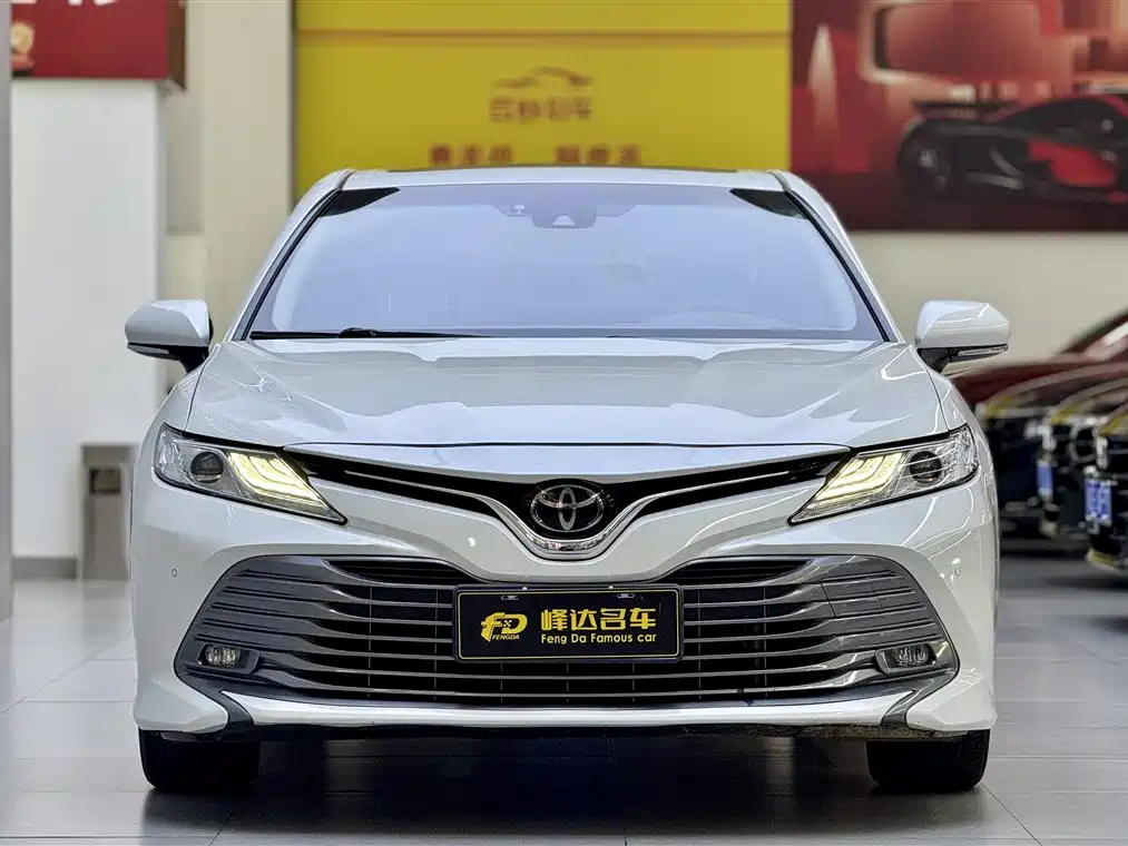 Toyota Camry 2019 2.0G Luxury Edition China VI фото 4