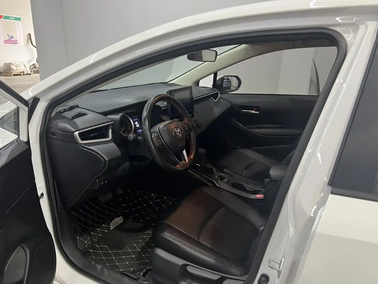 Toyota Corolla 2022 1.2T S-CVT Pioneer PLUS Edition фото 7
