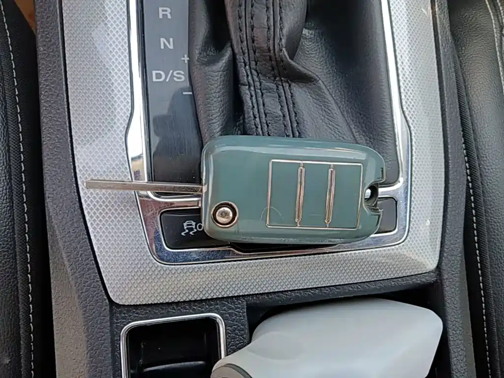 Фото 9 - Roewe RX5