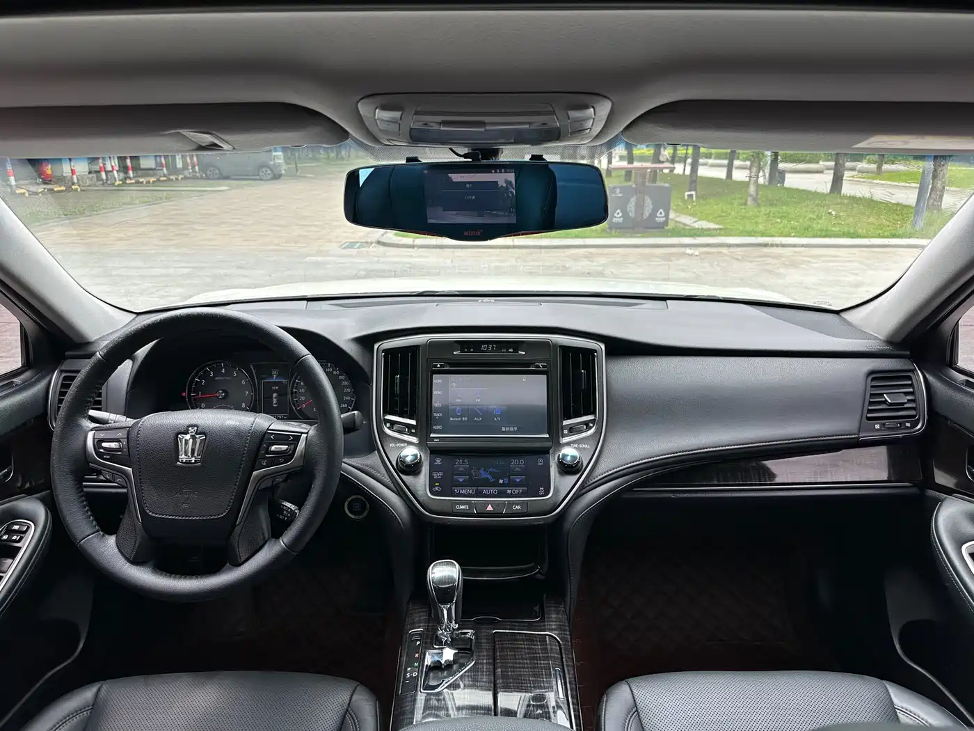 Toyota Crown 2015 2.0T Fashion фото 8