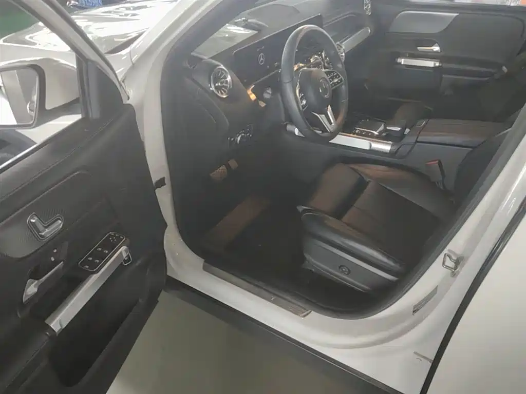 Mercedes-Benz GLB 2021 GLB 200 Dynamic фото 16