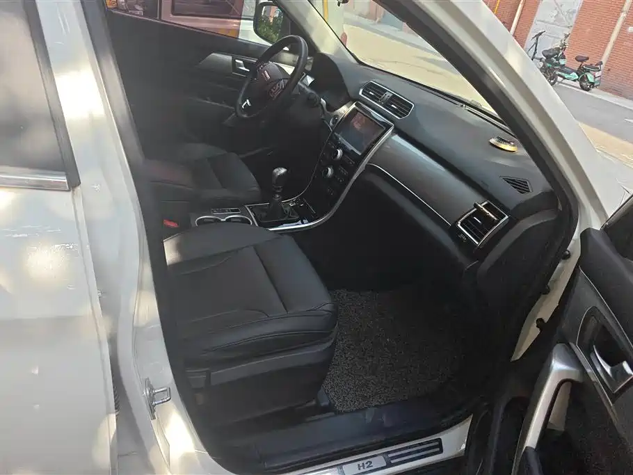 Haval H2 2017 Red Label 1.5T Manual 2WD Luxury фото 8