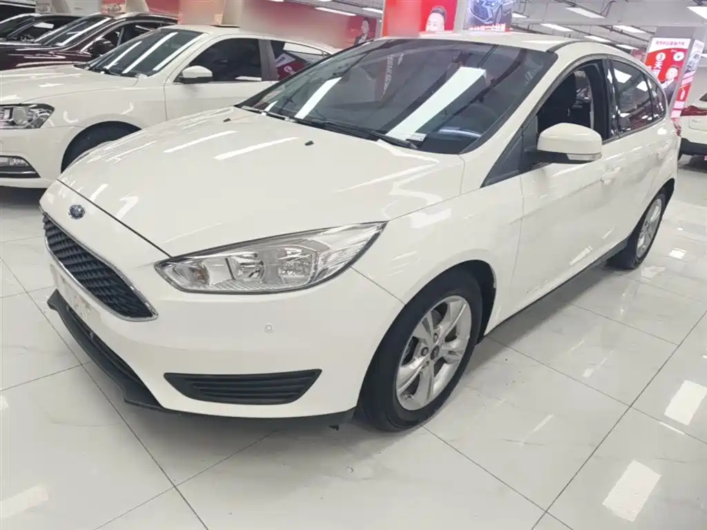 Ford Focus 2019 2018 Hatchback Classic 1.6L Automatic Comfort Smart Edition