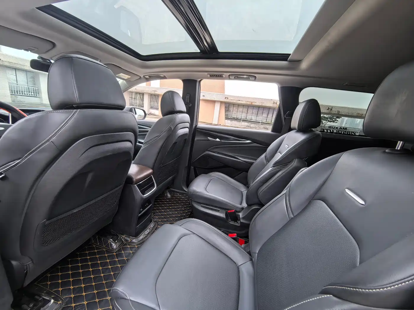 SAIC Maxus Maxus G50 2019 1.5T Automatic Luxury Edition China V фото 8