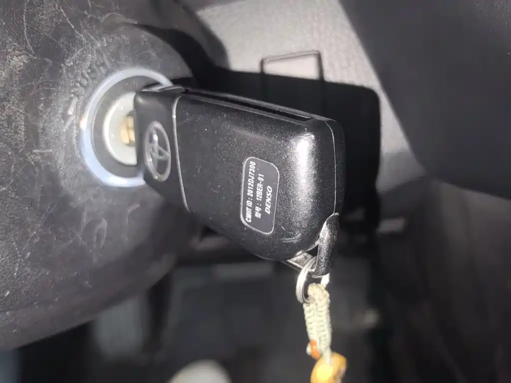 Photo 12 - Toyota RAV4 Rongfang