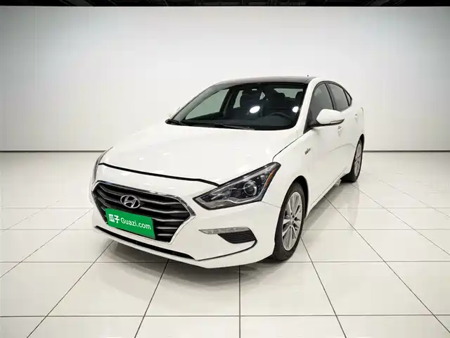 hyundai name-picture