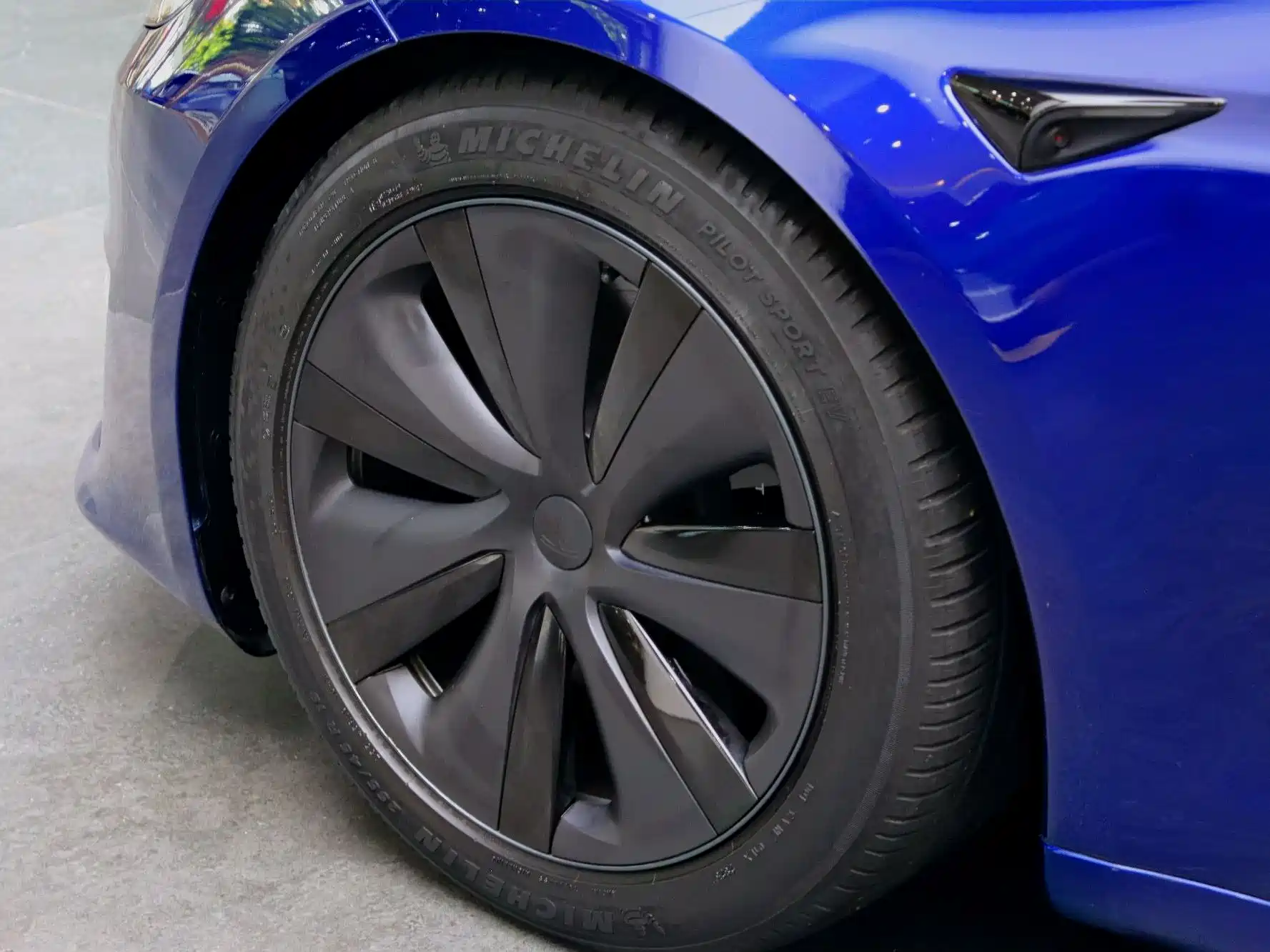 Фото 24 - Tesla Model S