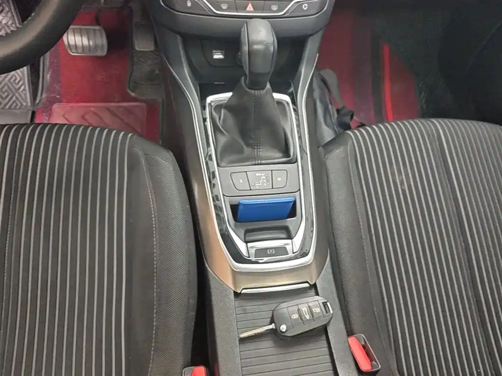 Peugeot 408 2018 350THP Automatic Luxury Edition фото 14