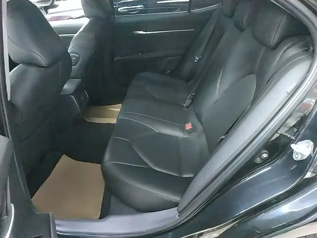 Toyota Camry 2021 2.0G Luxury Edition фото 17