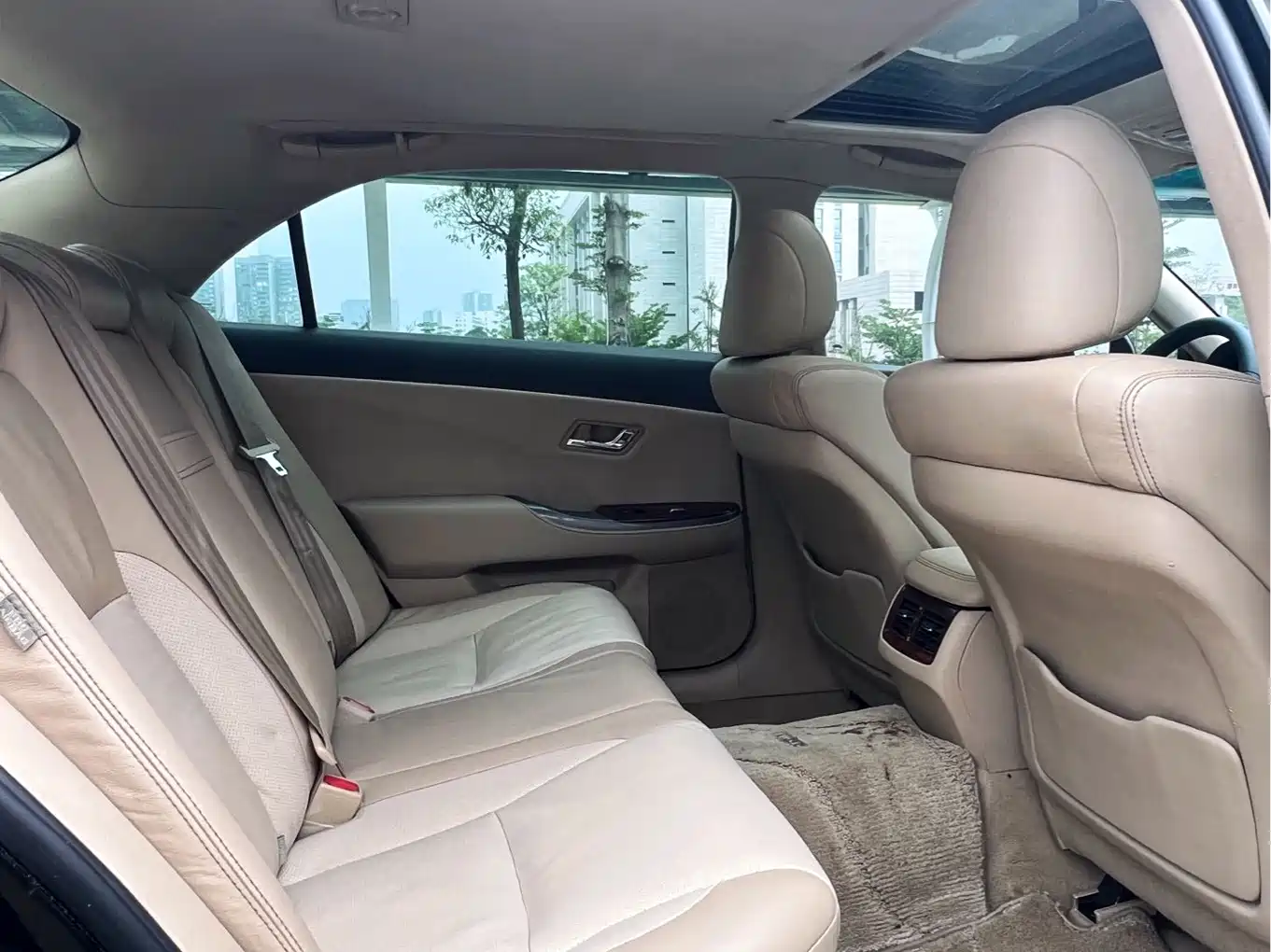 Toyota Crown 2012 2.5L Royal Navigation Edition фото 14