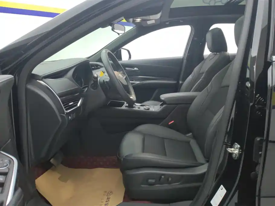 Cadillac XT4 2021 28T FWD Technology Edition фото 9