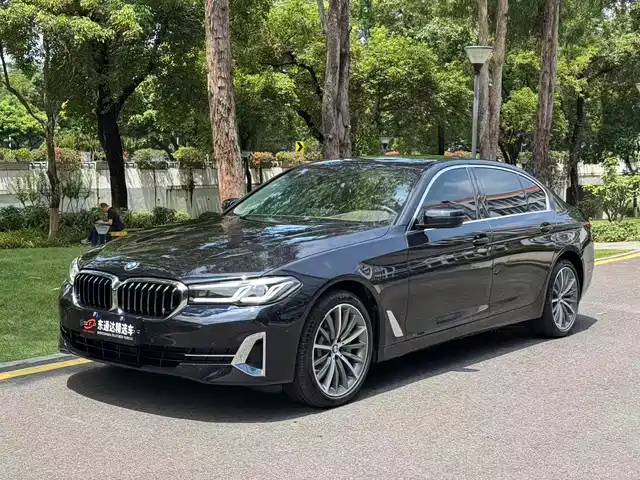 BMW 5-SERIES 2023