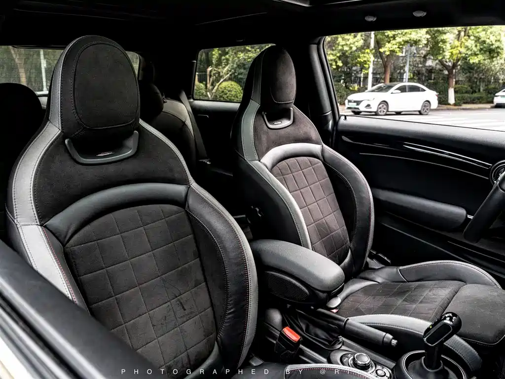 MINI JCW