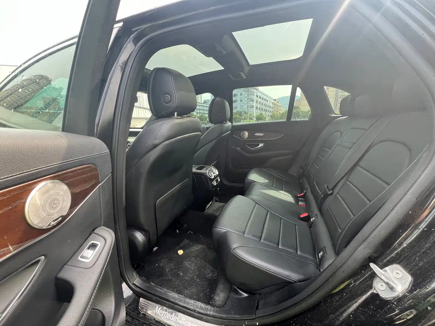 MERCEDES-BENZ GLC