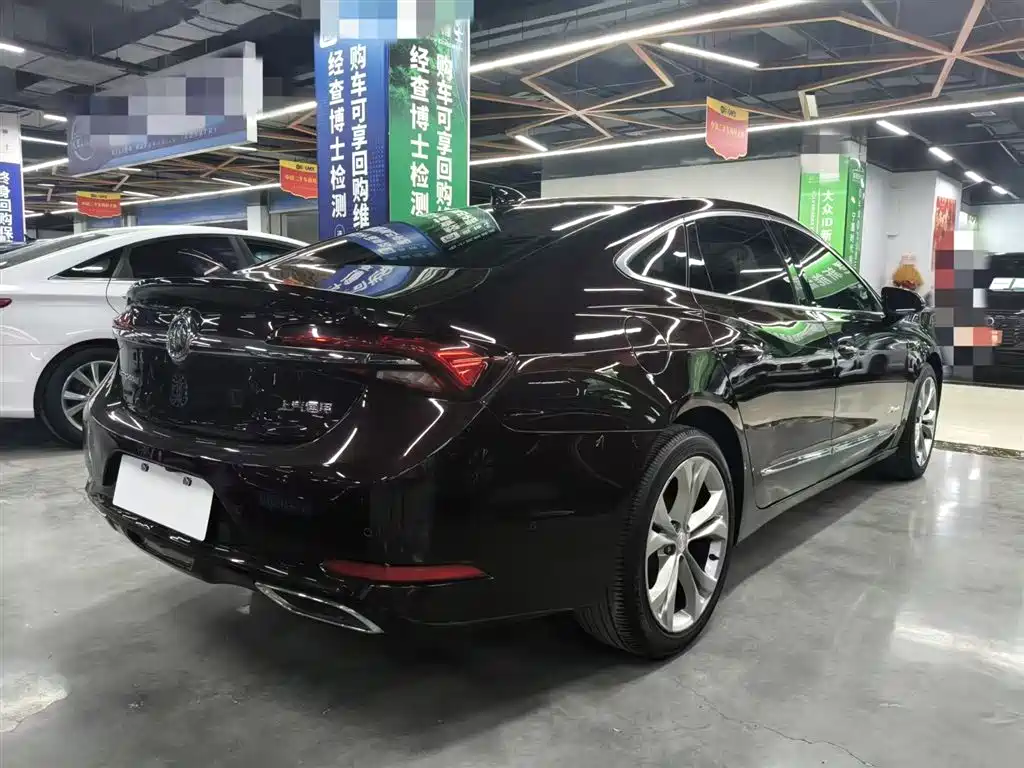 BUICK LACROSSE