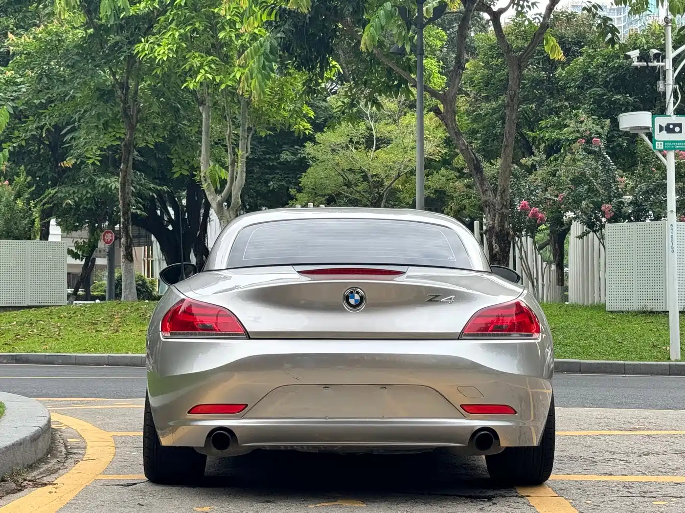 BMW Z4 2011 2009 sDrive35i Fashion Edition