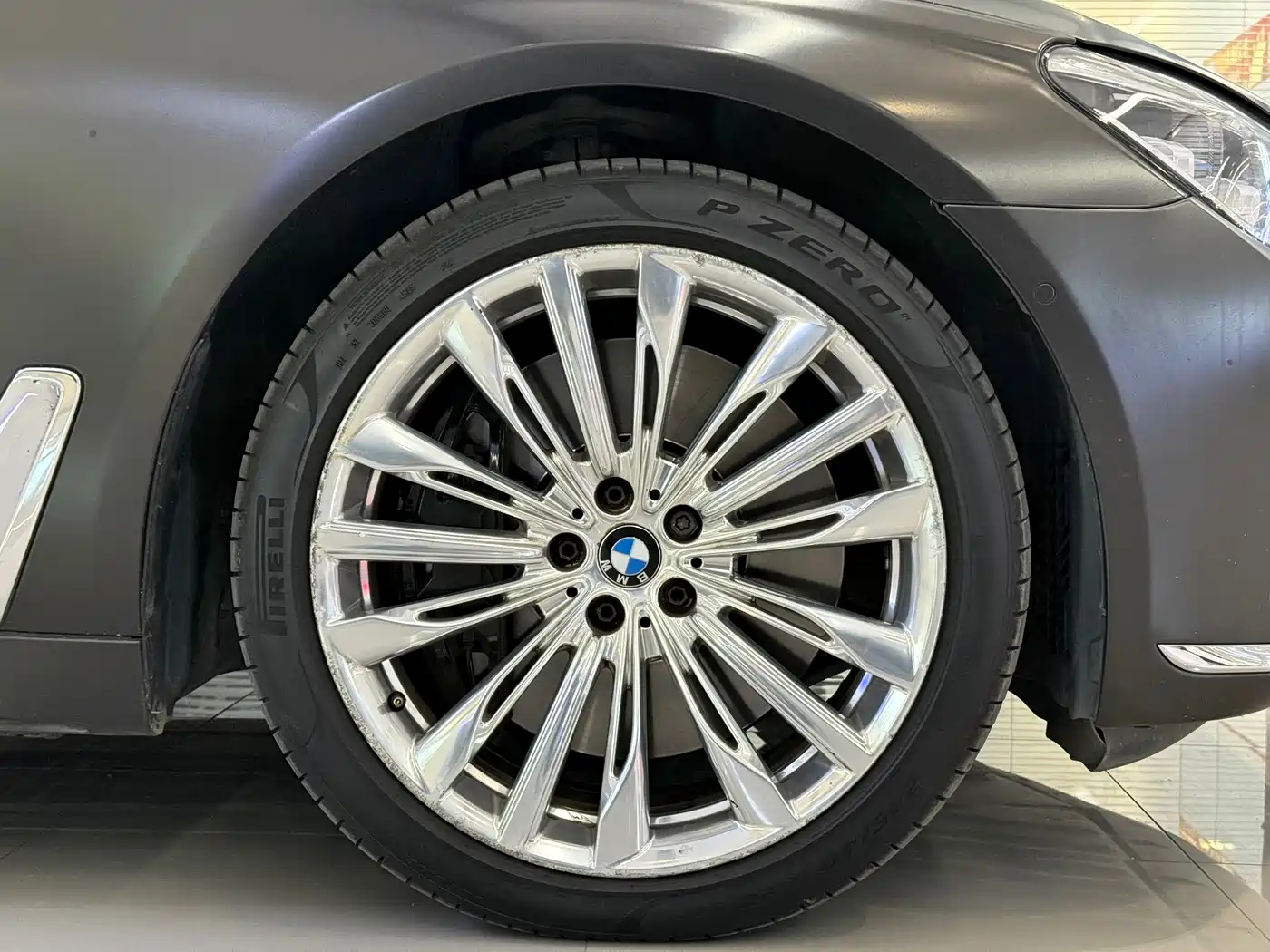 BMW 7 Series 2017 M760Li xDrive Excellence Luxury фото 19