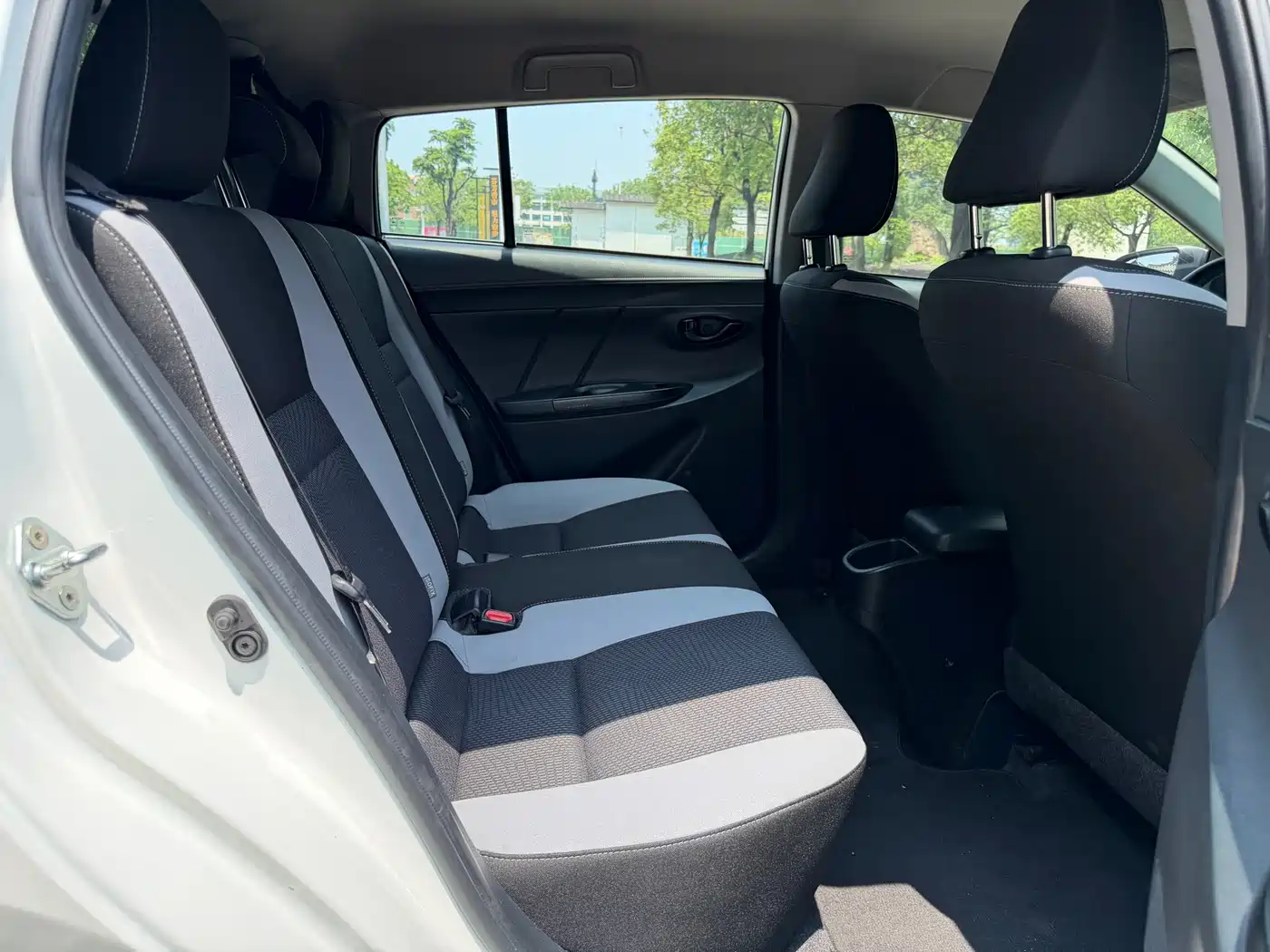 Toyota YARiS L Zhi Xuan 2020 1.5L CVT Leading Edition фото 12