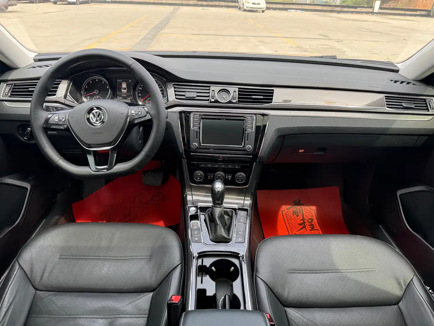 Volkswagen Passat 2016 330TSI DSG Executive Edition фото 6