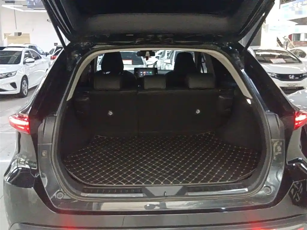 Toyota Lingfang HARRIER 2022 2.0L CVT 2WD Progressive Edition фото 19