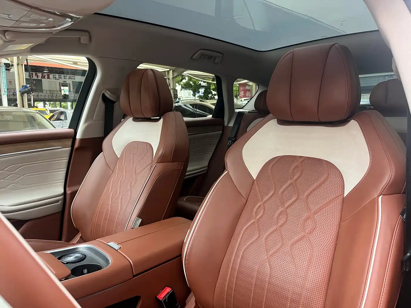 Voyah Auto VOYAH FREE 2024 Ultra Long Range Intelligent Driving Edition фото 9