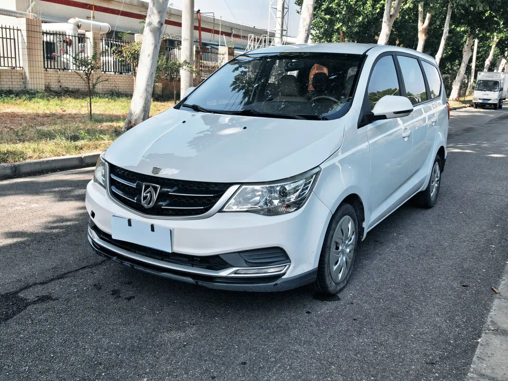 Фото 1 - Baojun 730
