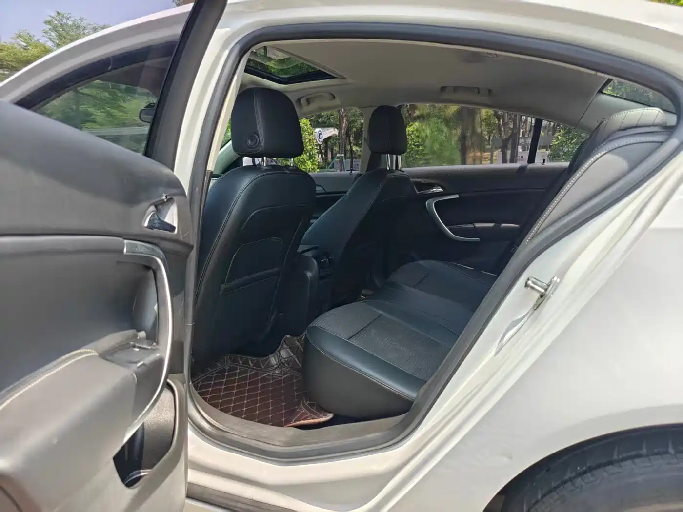 Buick Regal 2015 1.6T Leading Tech Edition фото 10