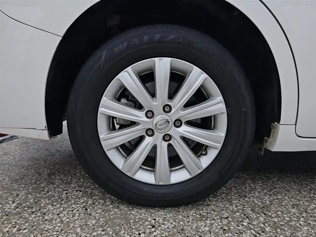GAC Trumpchi Trumpchi M6 2021 270T DCT Luxury Edition (6-Seater) фото 6