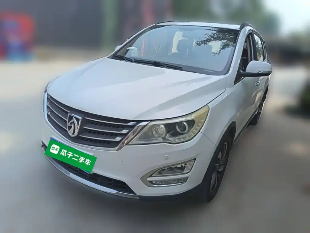 Baojun 560 2017 2016 1.8L iAMT Luxury