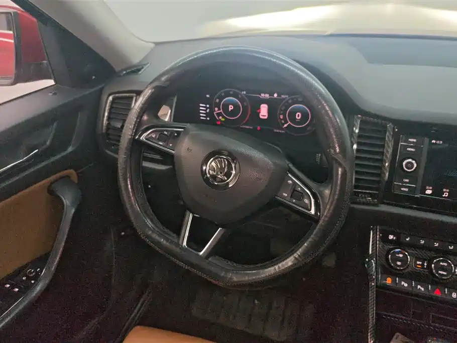 Škoda Kodiaq GT 2019 TSI330 2WD Luxury Edition China VI фото 15
