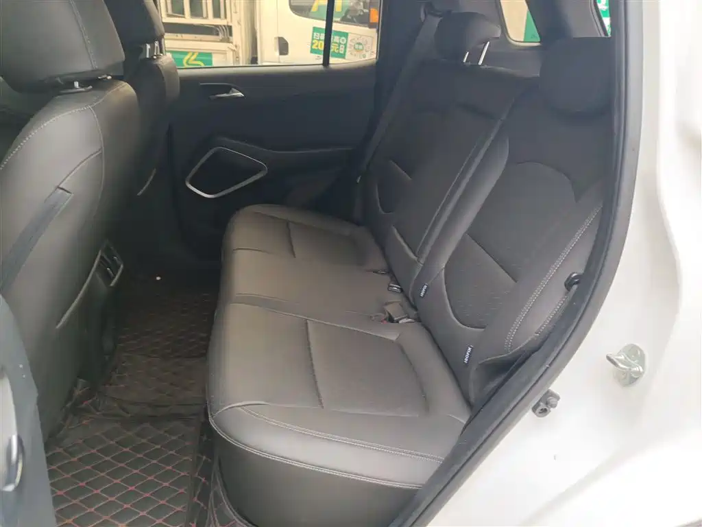 Hyundai Beijing Hyundai ix35 2018 2.0L Automatic 2WD Zhiyong·Enjoyment Edition фото 17
