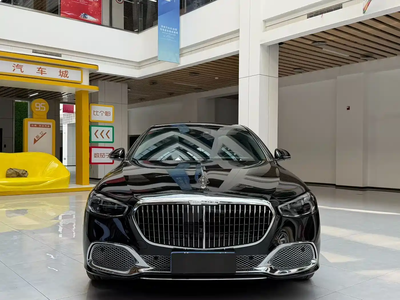MERCEDES-BENZ MAYBACH S-CLASS