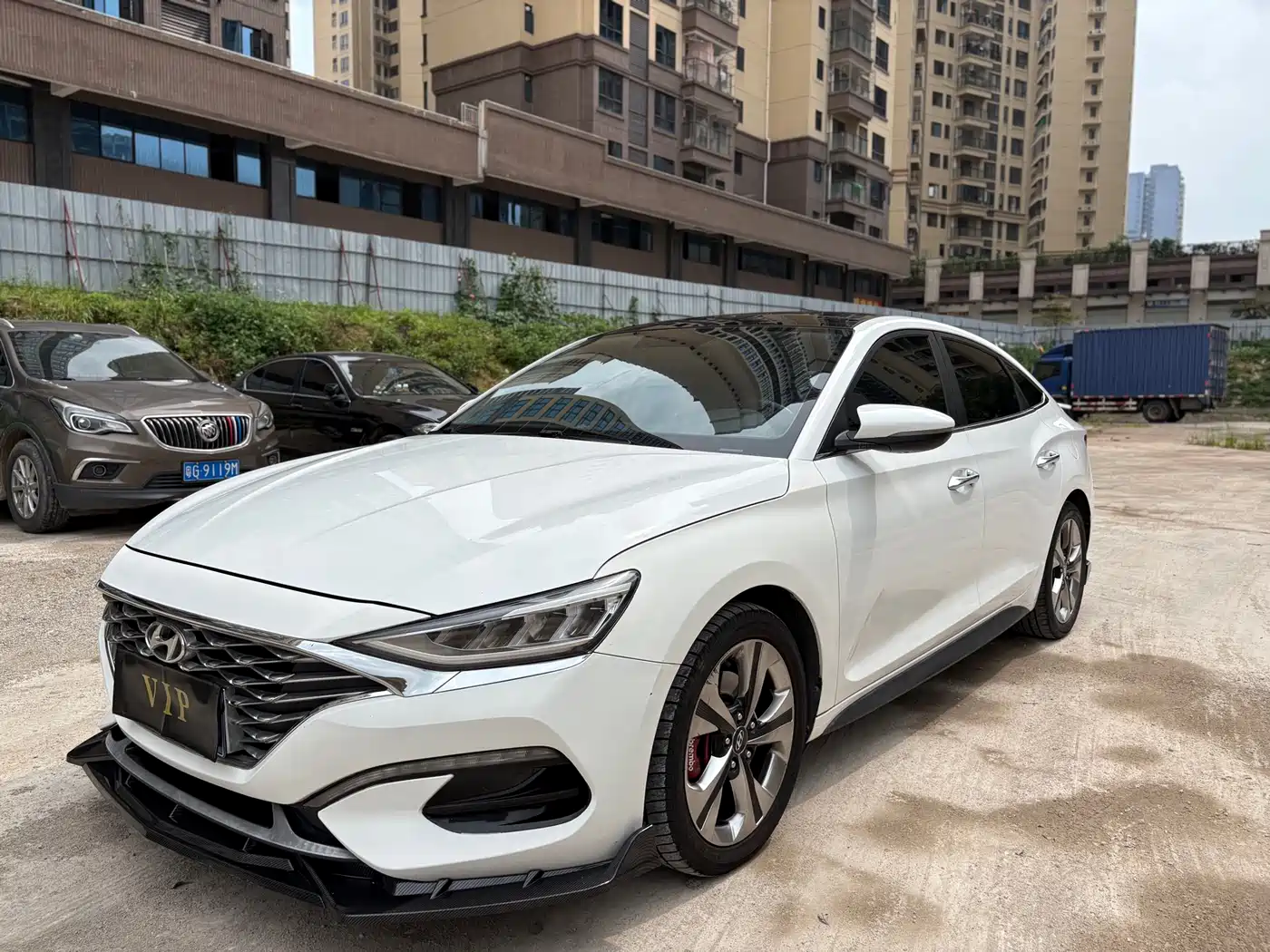 Hyundai Fista 2019 280TGDi Sport Edition China VI фото 3